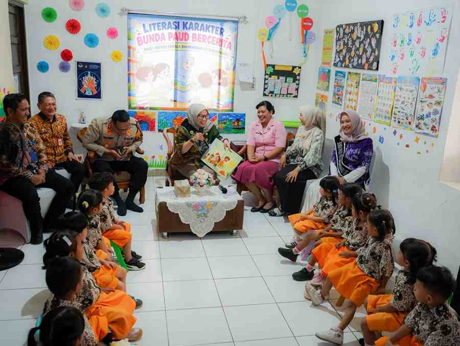 Bunda PAUD Banjarbaru Ajak Anak Belajar Lewat Cerita dan Bermain