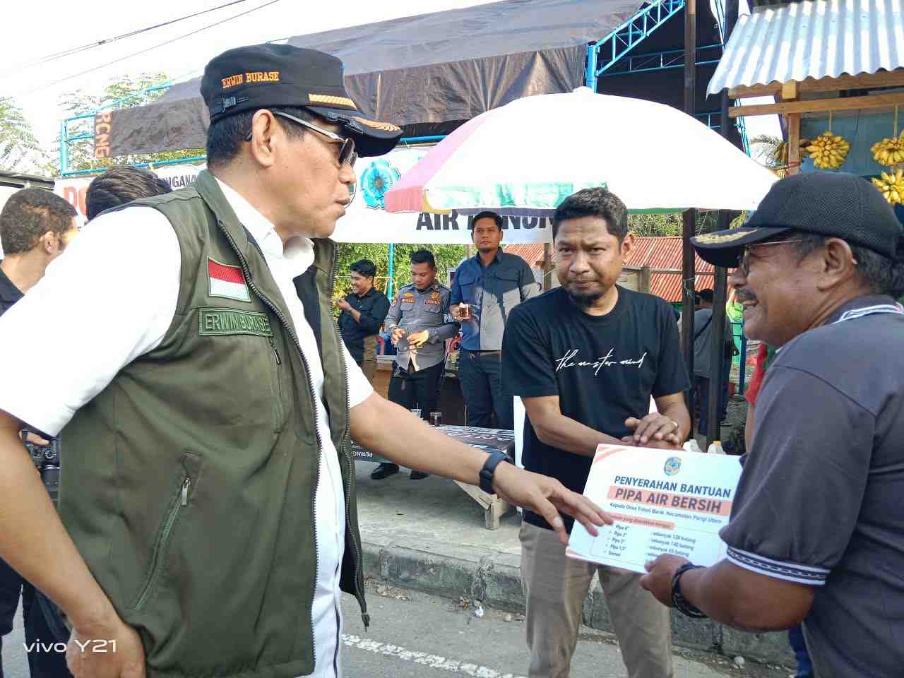 Pemulihan Pascabanjir, Pemkab Parigi Moutong Salurkan 360 Batang Pipa Air Bersih ke Toboli Barat