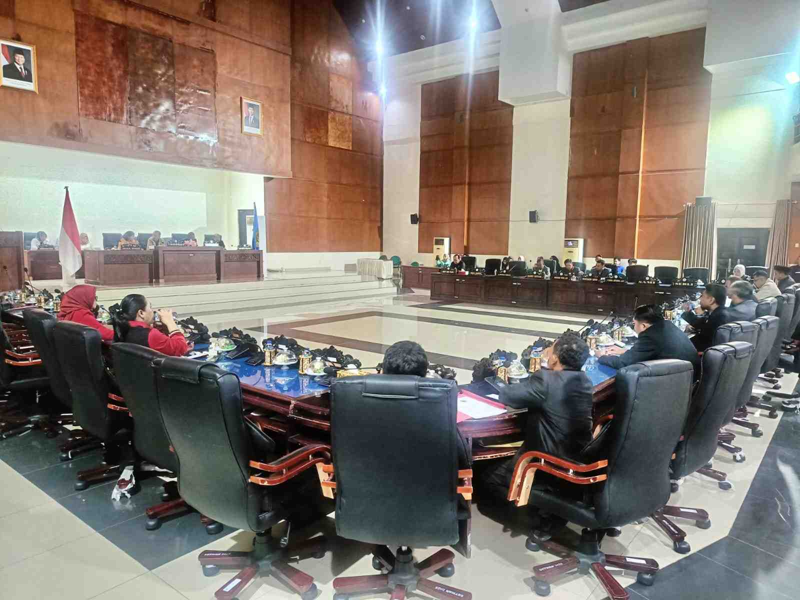 Bahas Raperda APBD hingga Kesehatan, Pemkab Parigi Moutong Cermati Masukan Fraksi DPRD
