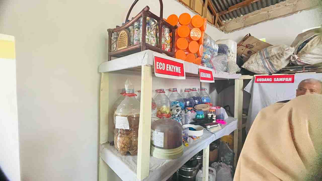 Bank Sampah Pondok Permai Ubah Sampah Jadi Manfaat Ekonomi
