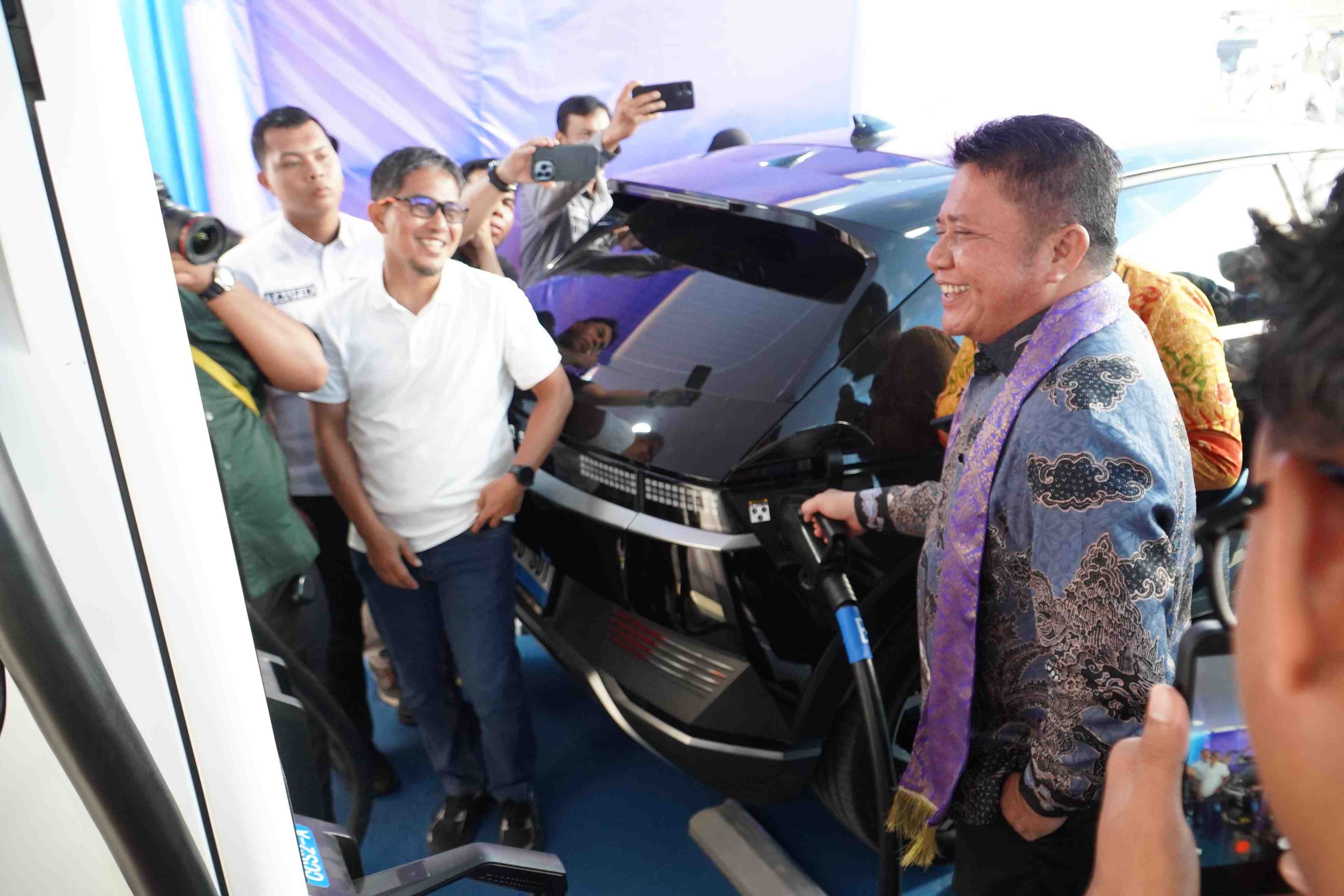 PLN Catat 2.200 Kendaraan Listrik di Sumatra Selatan, Infrastruktur Pengisian Diperkuat