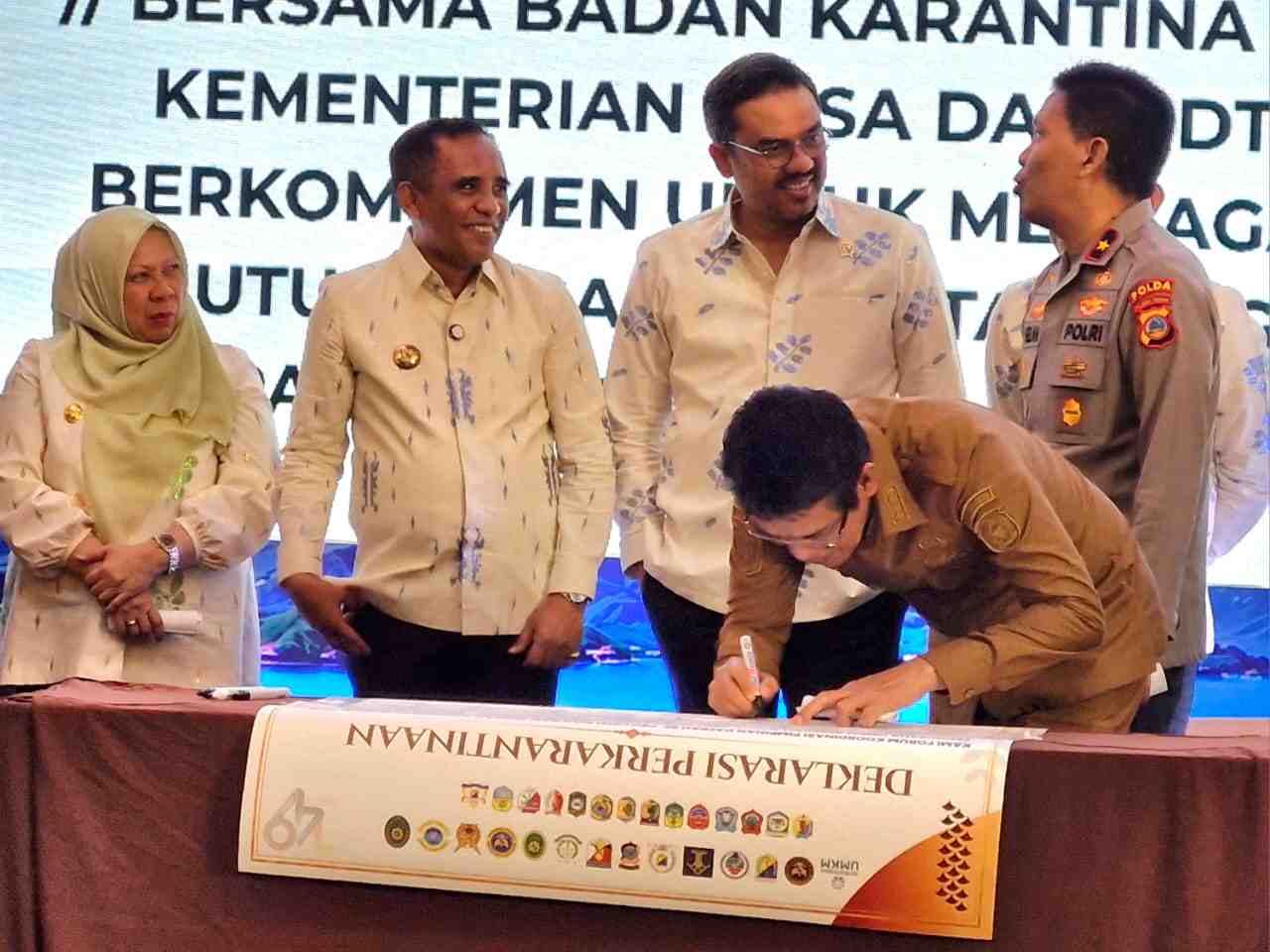 Ekspor Durian Tembus 8 Juta Ton, Bupati Parigi Moutong Teken PKS Akselerasi UMKM ke Pasar Global