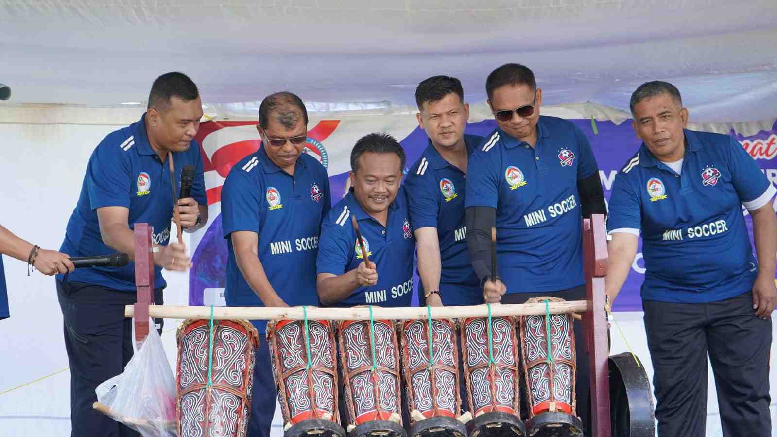 Jaring Bibit Atlet Muda Berprestasi, Pemkab Toba Gelar Turnamen Haornas ke-43 dan Bupati Cup II