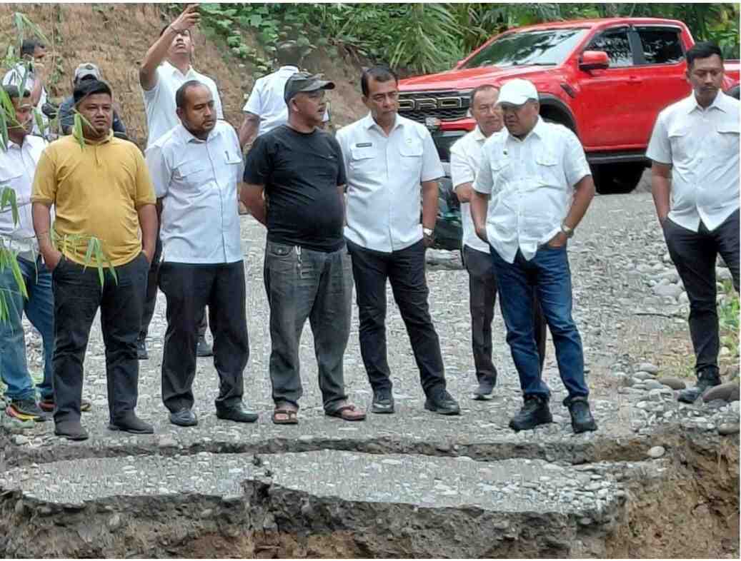 Jembatan Darurat Runtuh Diterjang Luapan Air, Akses Warga Bireuen Segera Dipulihkan