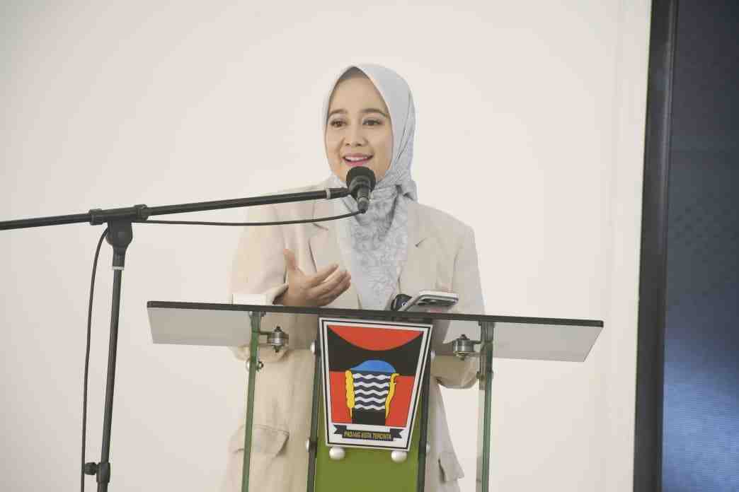 Guru TK Aisyiyah Padang Dibekali AI untuk Perkuat Kreativitas Pembelajaran Anak