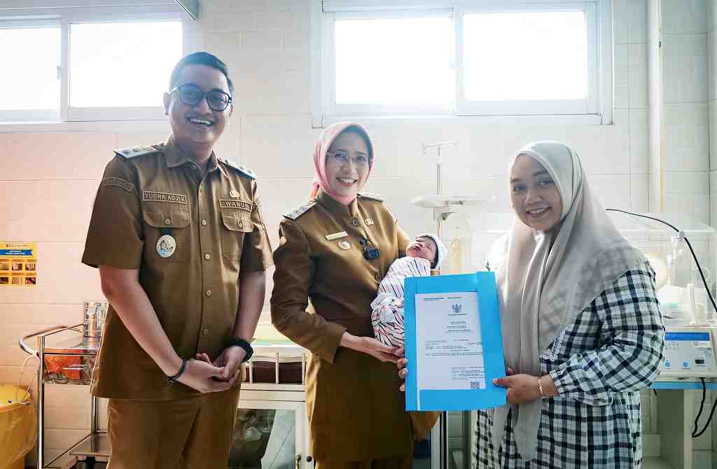 Pemkab Lumajang Permudah Dokumen Kependudukan Bayi Baru Lahir