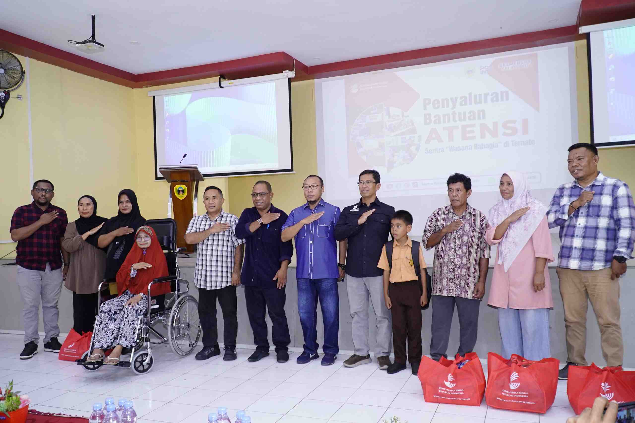 128 Penerima Manfaat di Tidore Terima Bantuan Atensi Kemensos