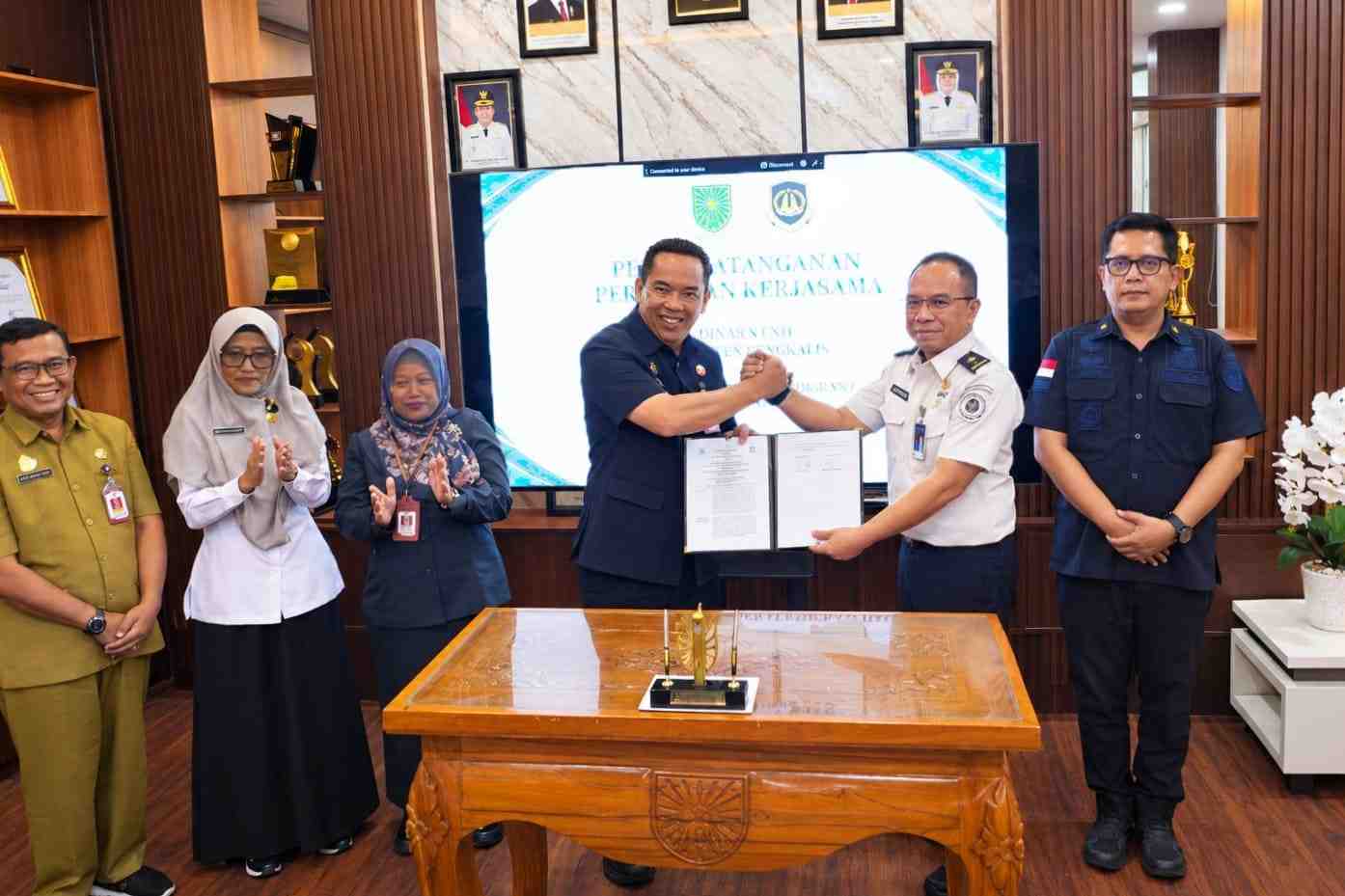 Pemkot Probolinggo Perpanjang Kerja Sama Layanan Keimigrasian