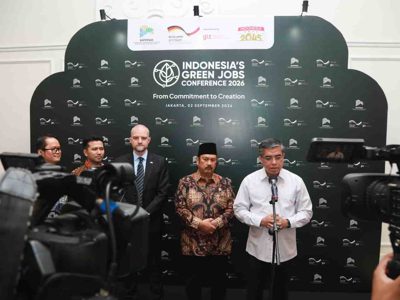 Green Jobs Buka hingga Sembilan Juta Kerja Baru, Kemnaker Siapkan SDM