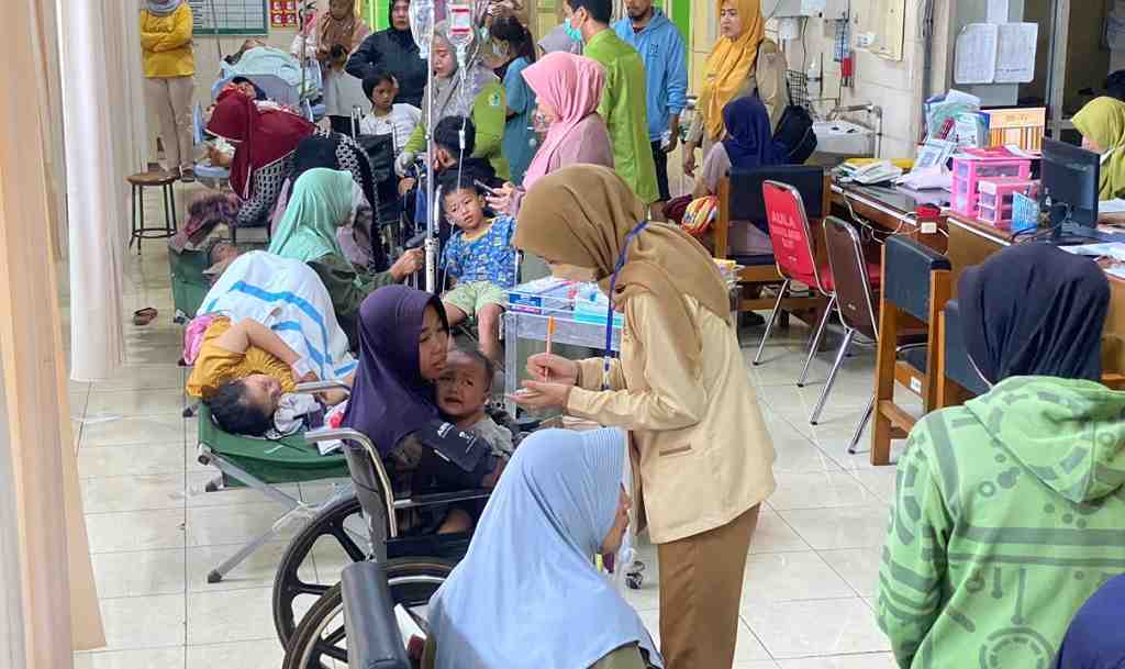 RSUD Batang Gerak Cepat Tangani 34 Warga Keracunan