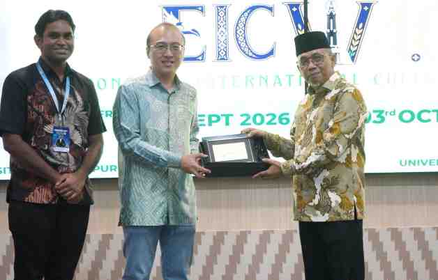 Sekda Pontianak Ajak Mahasiswa UNTAN dan UNIMAS Bertukar Ilmu untuk Kemajuan Kota