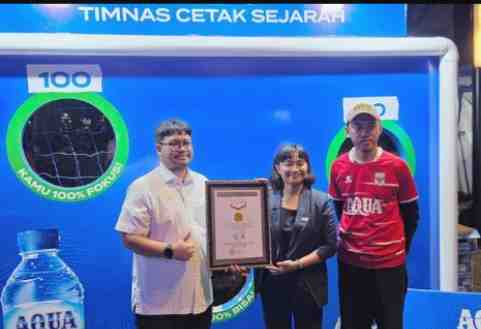 La Grande Indonesia Pecahkan Rekor MURI Lewat Human Mural BELIEVE di SUGBK