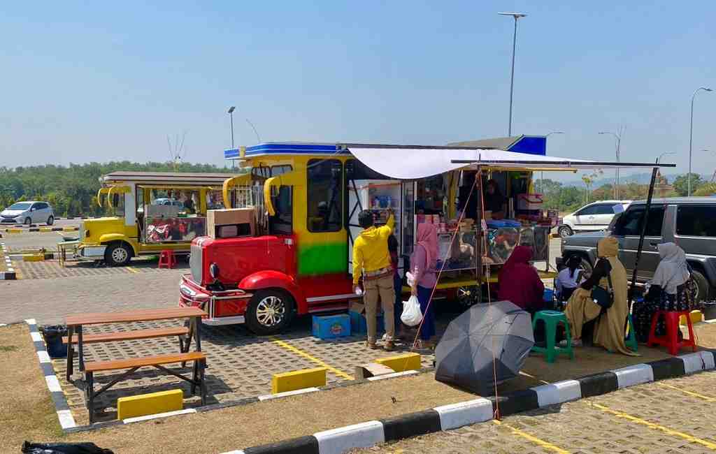Viralnya Taman KEK Industropolis Hadirkan Usaha Food Truk