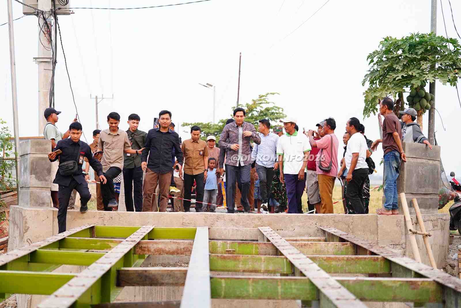Percepat Mobilitas Petani, Pemkab Indramayu Rehabilitasi Jembatan Desa