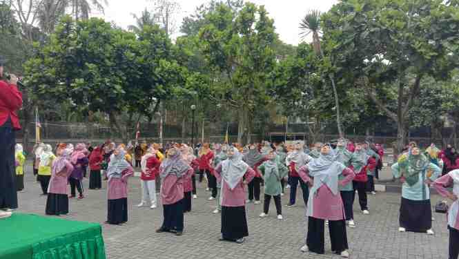 Peringati Haornas ke-43, Ratusan Pendidik PAUD 'Aisyiyah Sleman Gelar Senam Bersama di GOR Pangukan