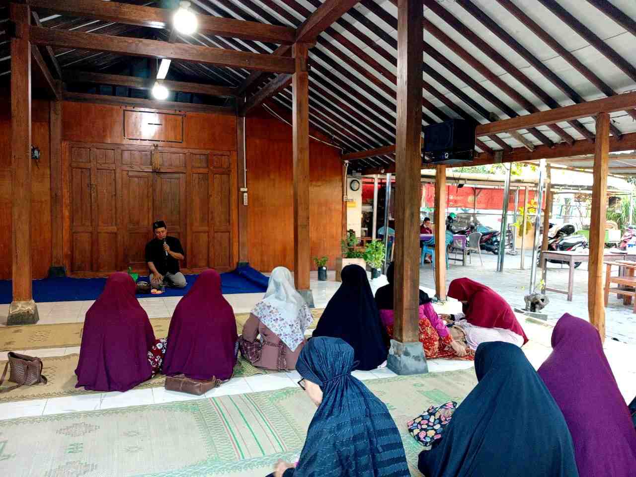 Edukasi Pemanfaatan TOGA dan Kualitas Air, Kajian Seroja Banyuraden Dorong Penggunaan Herbal Secara Rasional