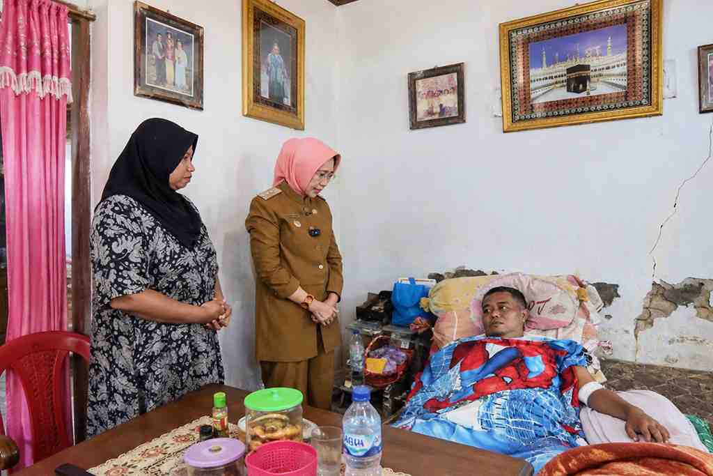 Pemkab Lumajang Siapkan Ambulans untuk Warga Klanting yang Jalani Cuci Darah