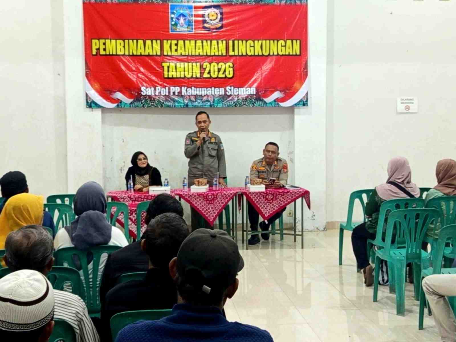 Tingkatkan Keamanan Lingkungan, Warga Balecatur Dibekali Kemampuan Deteksi Dini Kamtibmas