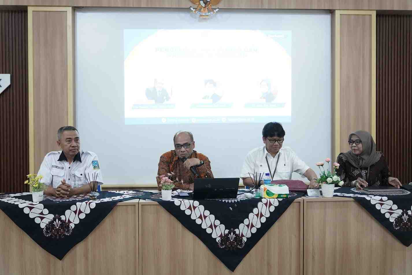 Siasati Musim Kemarau, PPL Depok Edukasi KWT Lestari Gempol Tanam Komoditas Bernilai Jual Tinggi