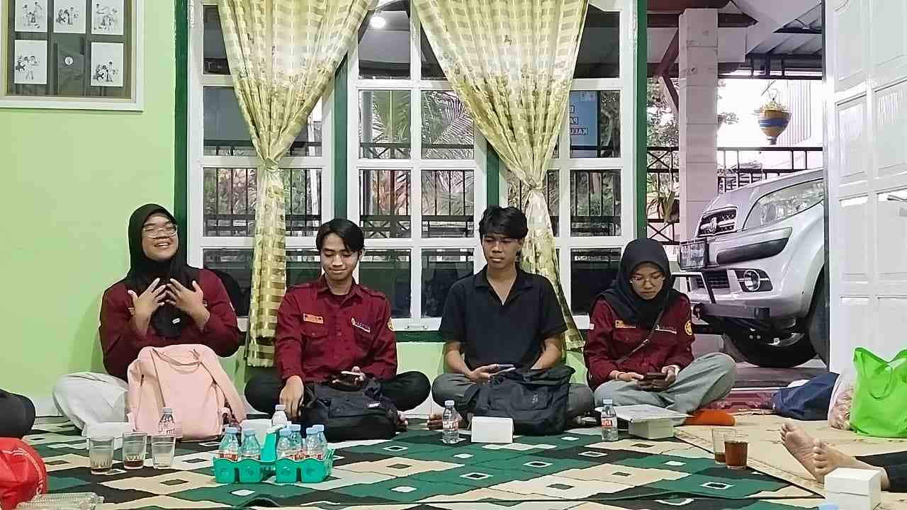 Terapkan Ilmu Fasilitasi, Lima Mahasiswa Lintas Fakultas UGM Siap Berkolaborasi dengan KWT Lestari Gempol