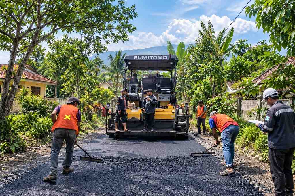 Perbaikan Jalan Lumajang Dikebut, Sumber Anggaran Diperluas