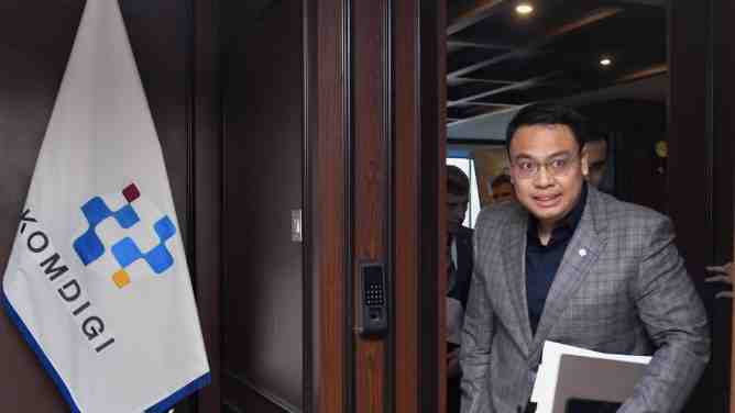 [Siaran Pers] Beredar Hoaks tentang Pemadaman Internet, Wamenkomdigi Gandeng APH Kejar Pelaku