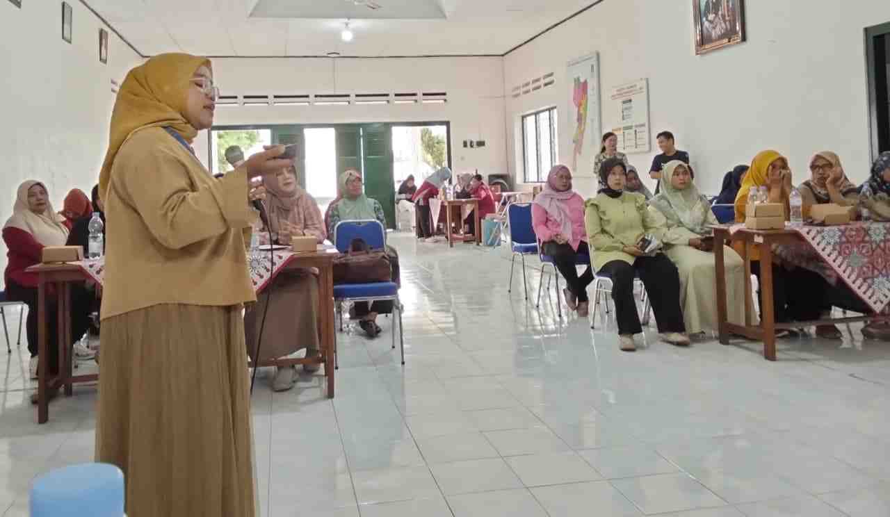 Dorong Pemasaran Digital Hemat Biaya, Pelaku UMKM Donoharjo Dipacu Manfaatkan AI Secara Etis