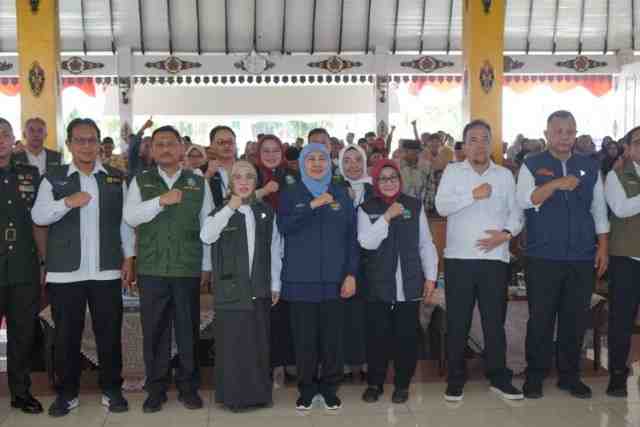 Pemprov Jatim Salurkan Bansos Rp9,867 Miliar untuk Warga Magetan