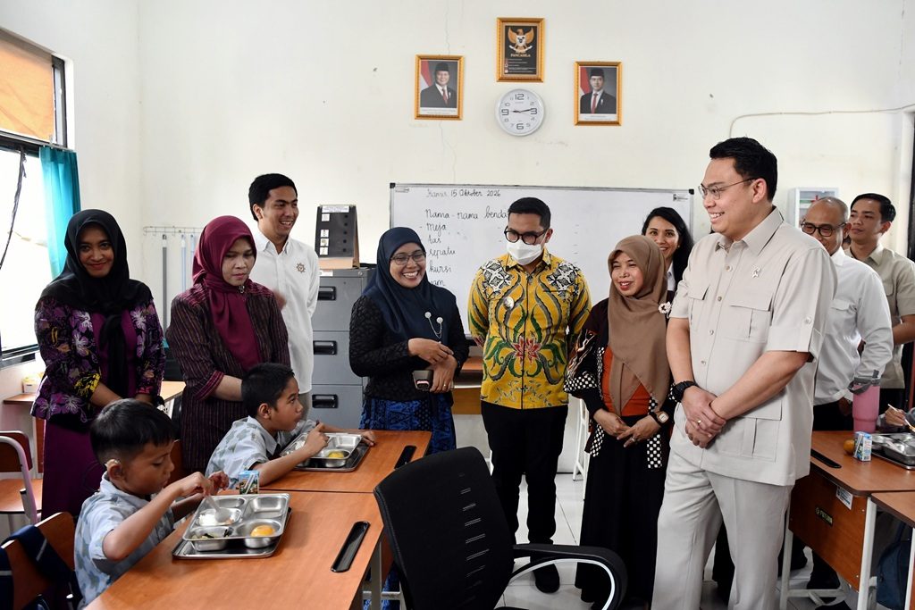 Wamen Angga Apresiasi Kolaborasi Grab dan OVO dalam Program MBG bagi Anak Berkebutuhan Khusus