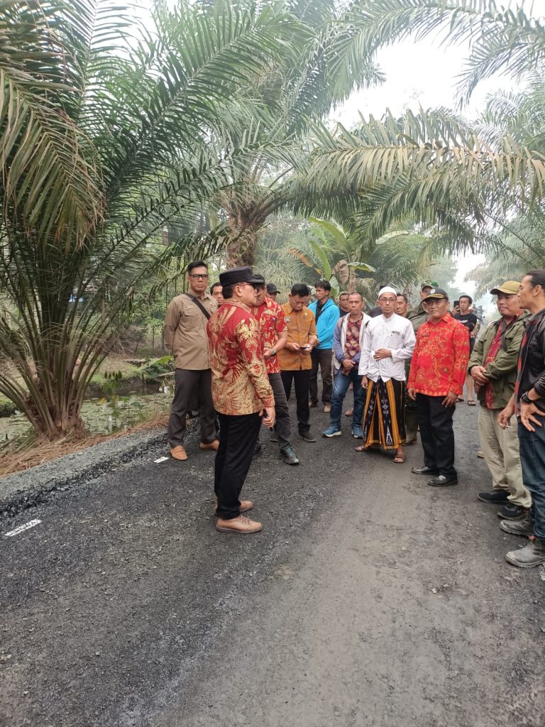 Bupati Kubu Raya Tegaskan Truk Bermuatan Berat Harus Patuhi Aturan