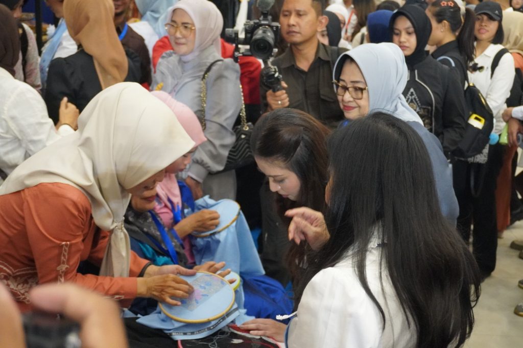 Perkuat Pemberdayaan Perempuan, Pemprov Gorontalo Apresiasi Selvy Ananda