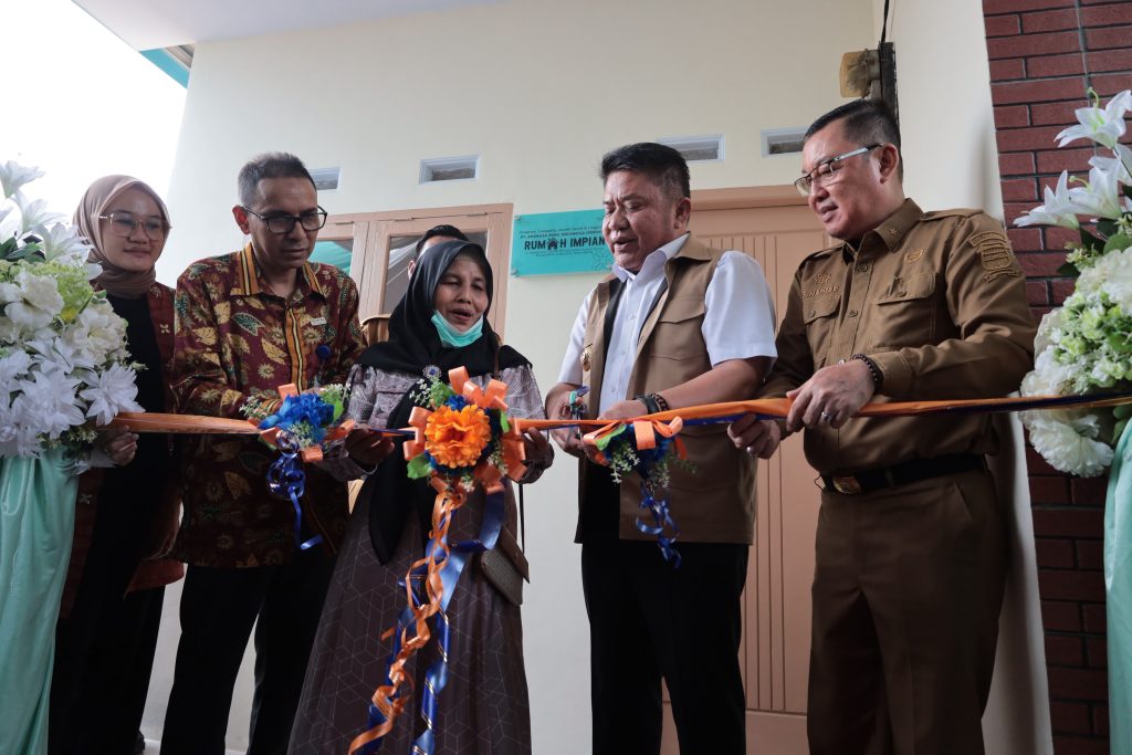 Berkat Program TJSL Angkasa Pura, Rumah Warga Palembang Kini Lebih Nyaman