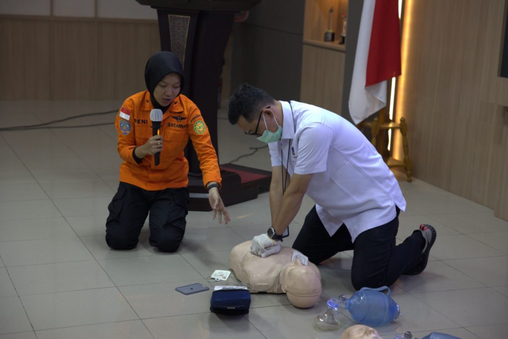Mitigasi Kedaruratan Medis, Basarnas Jakarta Latih Pegawai ANRI Kuasai Bantuan Hidup Dasar