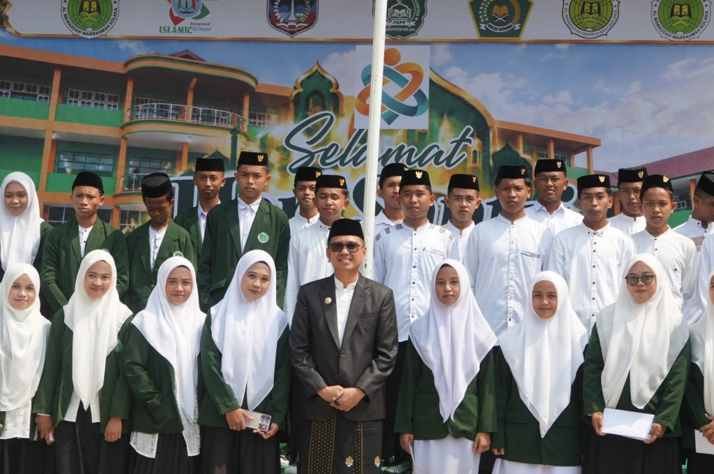 Pemkab Kolaka Salurkan Bantuan Rp100 Juta untuk Pondok Pesantren pada Hari Santri 2026
