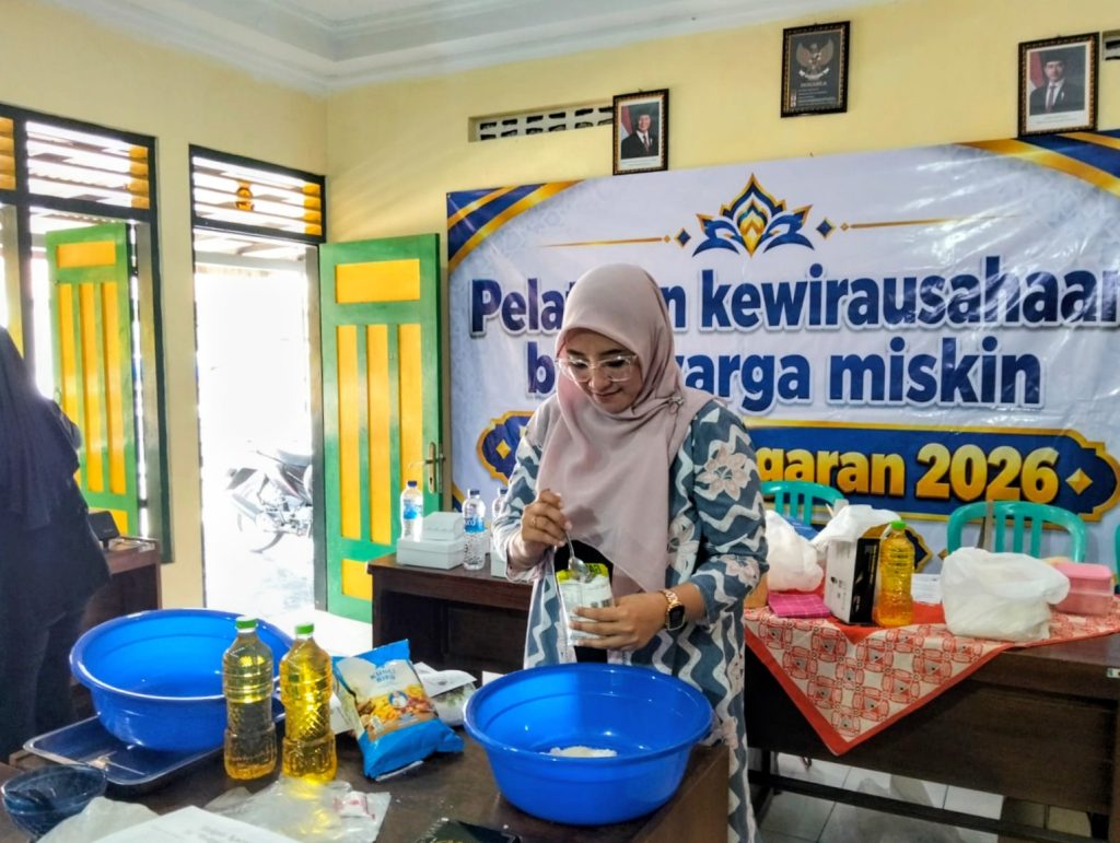 Pacu Ekonomi Keluarga, Kalurahan Margorejo Sleman Latih Warga Bikin Bakpia