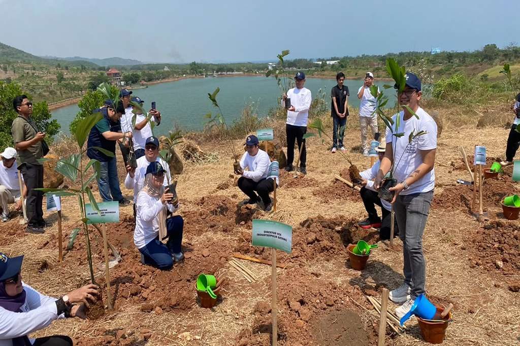 Industropolis Batang Tanam 2.500 Pohon Aren, Targetkan Jadi Bahan Baku Bioetanol