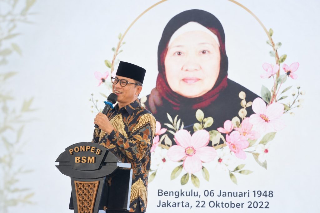 Mendes PDT: Santri dan Pesantren Jadi Benteng Moral Bangsa di Era Digital