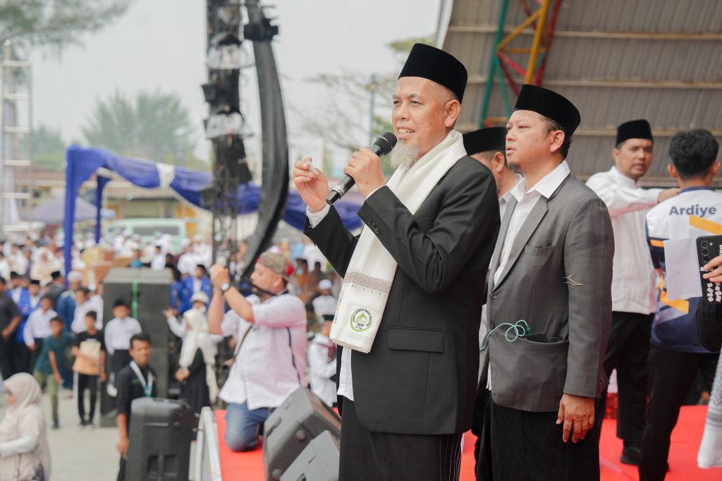 Wali Kota Dumai Ajak Santri Perkuat Karakter dan Siap Hadapi Tantangan Zaman