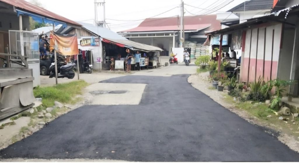PUPR Padang Perbaiki Jalan Rusak di Tanjung Aur dan Simpang Maut