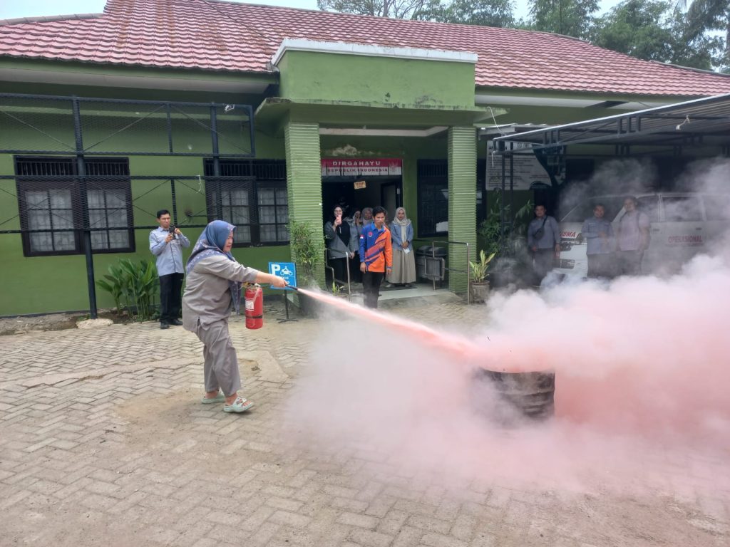 BPBD Balangan Tingkatkan Kesiapsiagaan Kebakaran di Lingkungan Puskesmas Lampihong