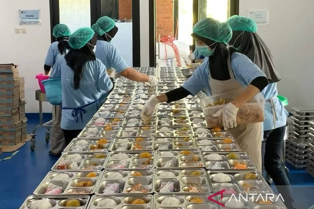 34 Siswa di Sumbawa Jalani Observasi, BGN Hentikan sementara Operasional SPPG Tarano