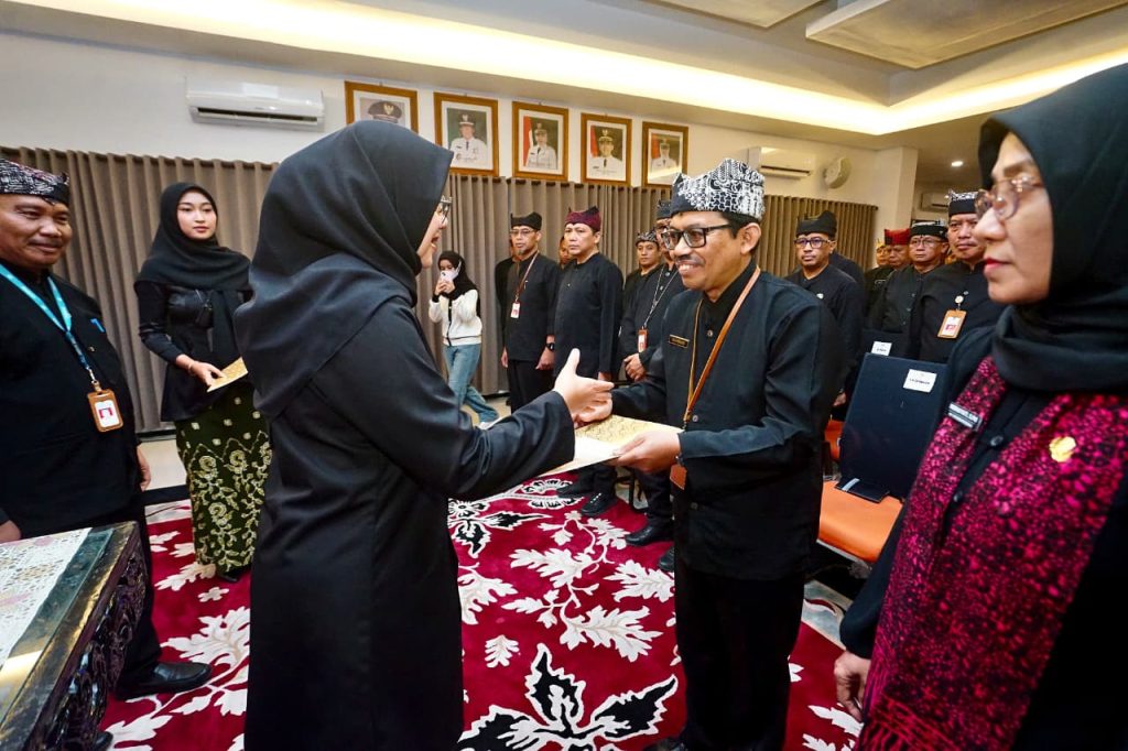 Kepala SMP Baru di Banyuwangi Diminta Peka terhadap Persoalan Anak