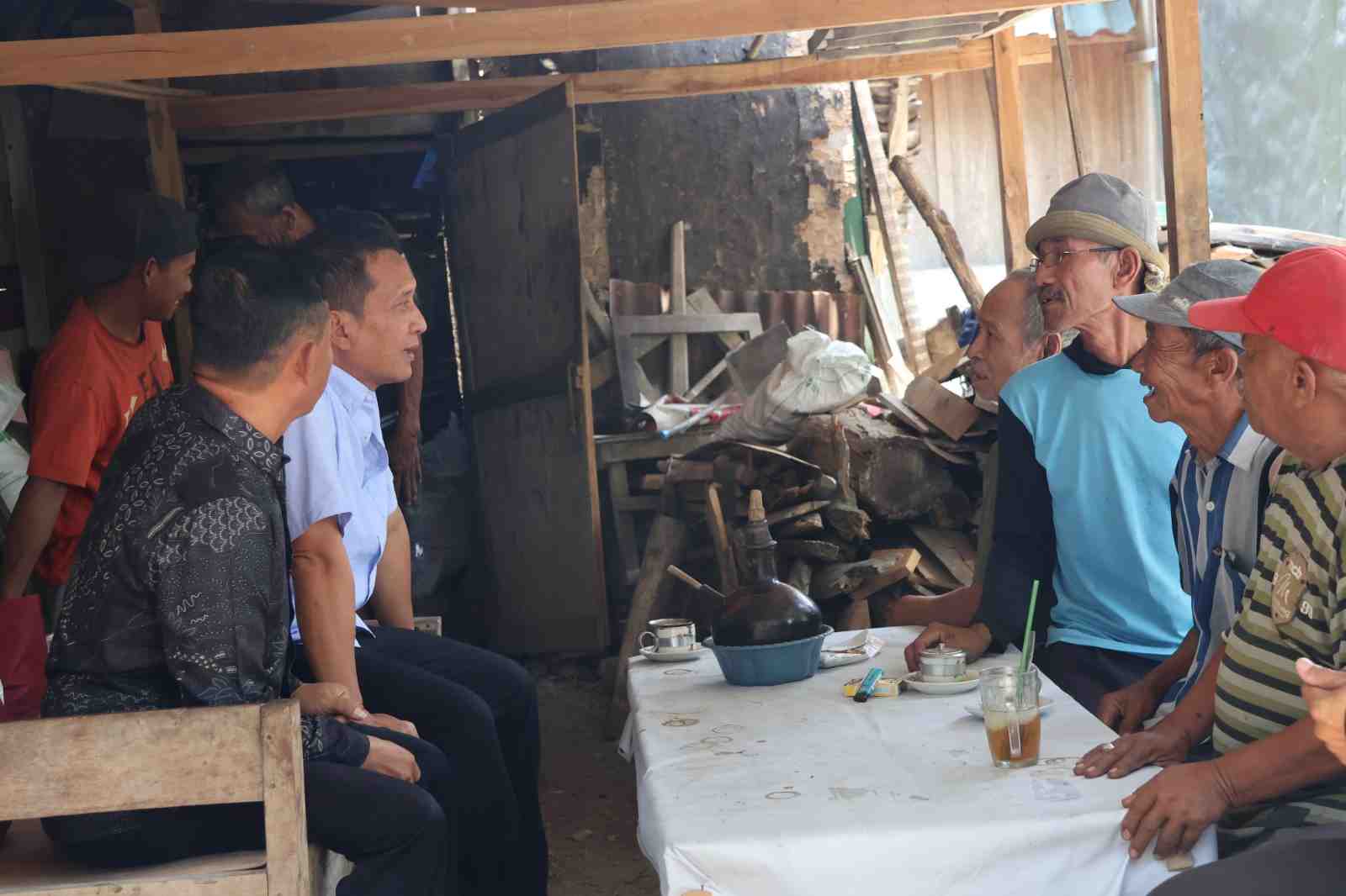 Bupati Medhayoh ke Napis, Serap Aspirasi Warga dan Dorong Penguatan BUMDes