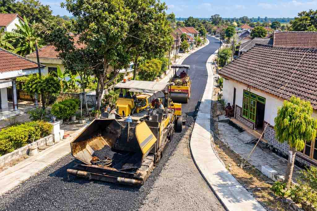Pemkab Lumajang Prioritaskan Perbaikan Jalan, Tempeh-Gesang Ditarget Tuntas 2026
