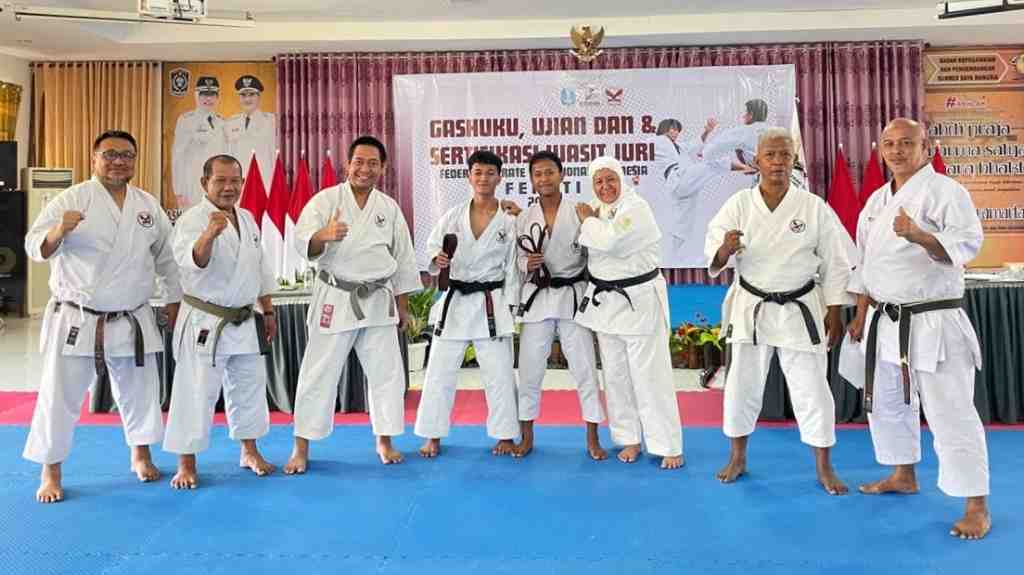 Naufal dan Mevlana Raih Hasil Terbaik Ujian Sabuk Hitam FEKATI Jatim