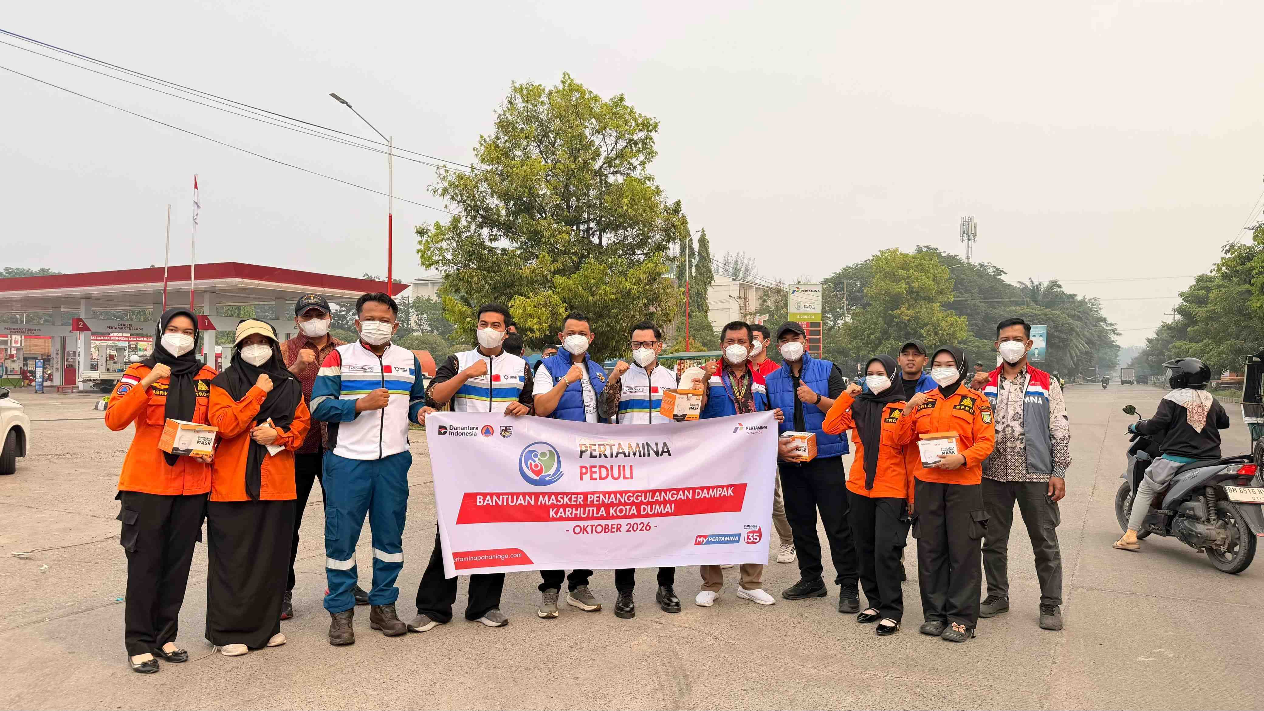 Pemko Dumai dan Pertamina Bagikan 1.000 Masker N95 untuk Lindungi Warga dari Dampak Asap Karhutla