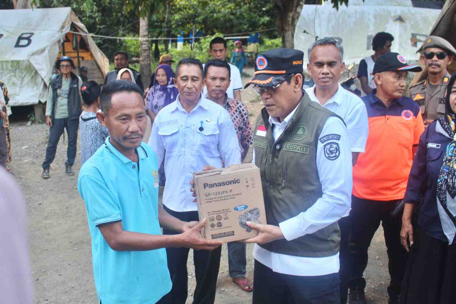 Tinjau Tenda Pengungsian Sibalago, Bupati Parigi Moutong Siapkan Lahan Relokasi bagi Korban Banjir Toribulu