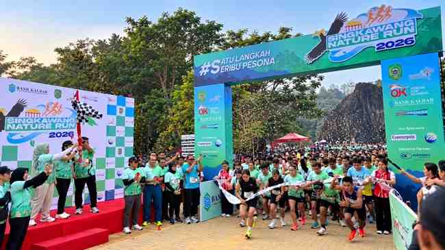 Ratusan Peserta Taklukkan Rute 7K Singkawang Nature Run di Batu Belimbing