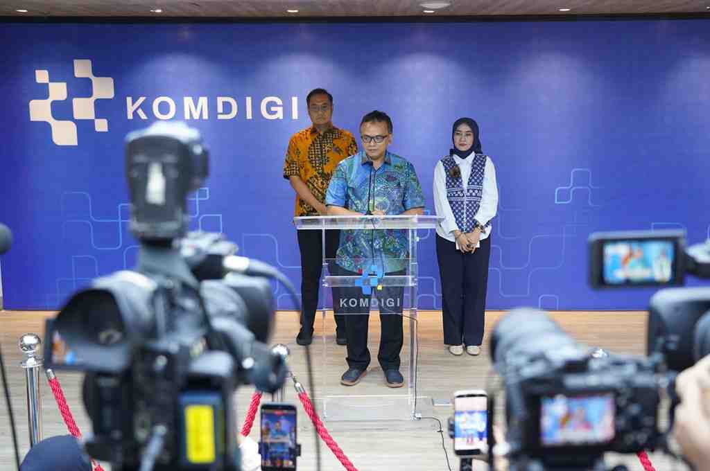Kemkomdigi Temukan 156 Paket Tiga Operator belum Lindungi Sisa Kuota Pelanggan