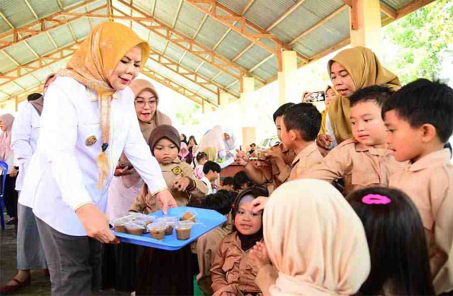 Dinas PPPA-PMD Gorontalo Edukasi Makanan Tradisional Tiliaya